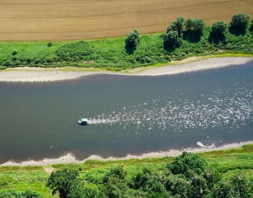 Prefectura del Guayas inspecciona río Balao y coordina acciones tras fuertes lluvias