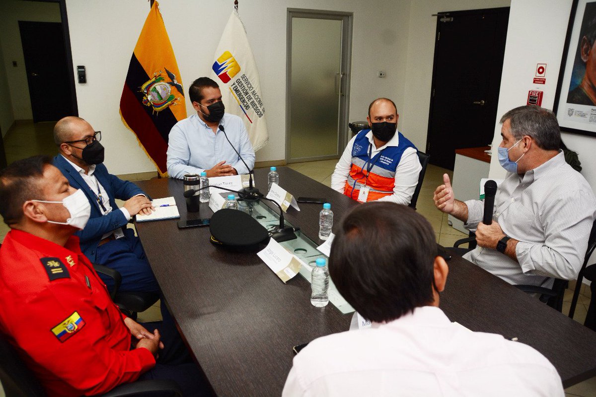Riesgos y Bomberos del Guayas unifican criterios para mejorar infraestructura y equipamiento