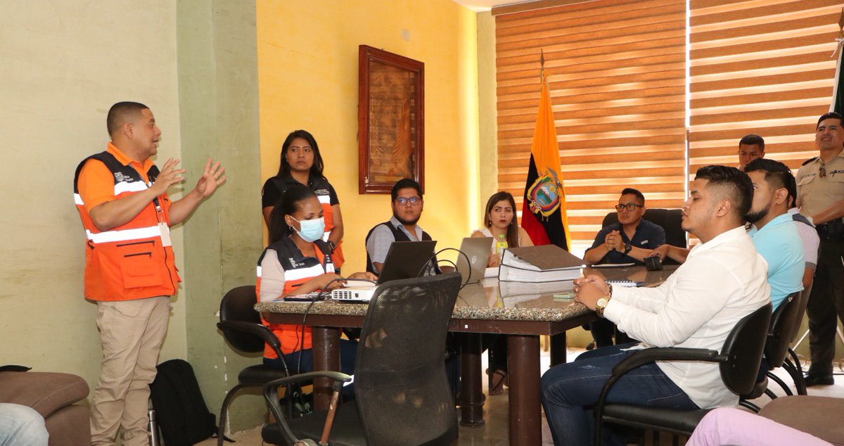 Riesgos Guayas revisó acciones del COE ante las lluvias