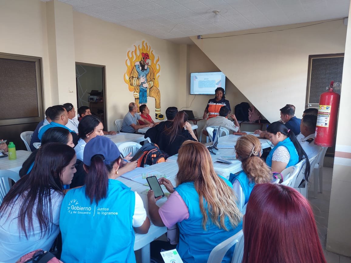 Riesgos del Guayas capacita a municipios y bomberos en evaluación de necesidades por El Niño