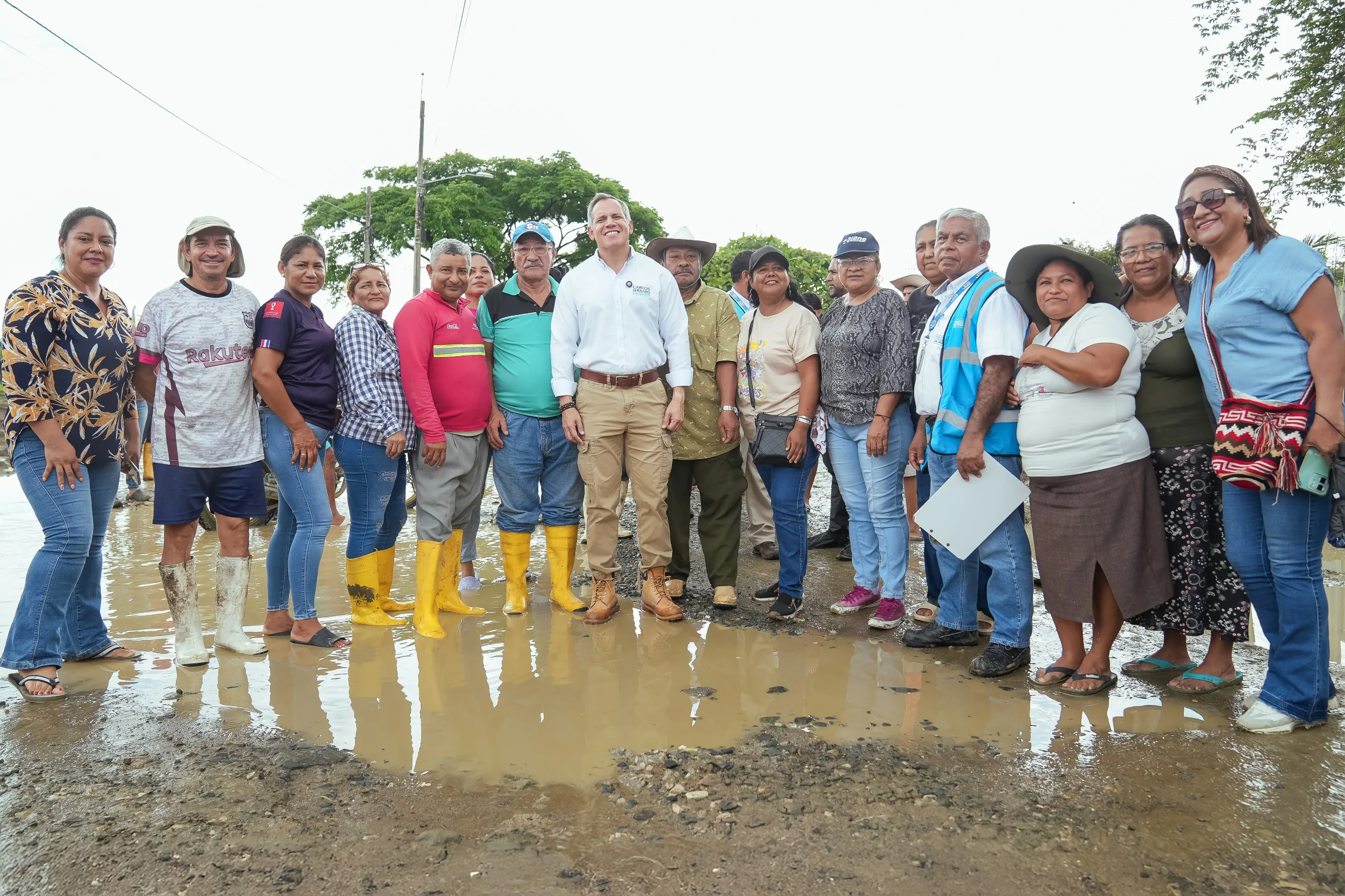 Prefectura del Guayas realiza desazolve en Germania para evitar inundaciones por lluvias